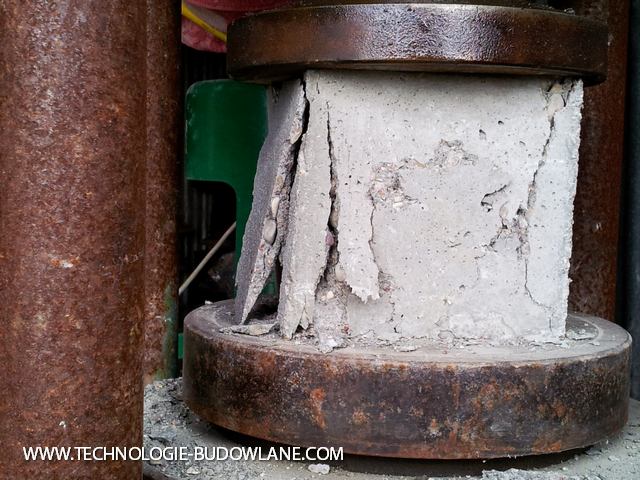 pekanie betonu - rysy w betonie